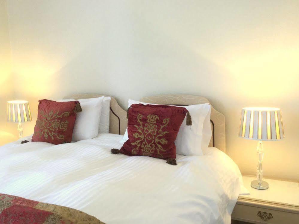 Hotel Muntham & Town House 3*